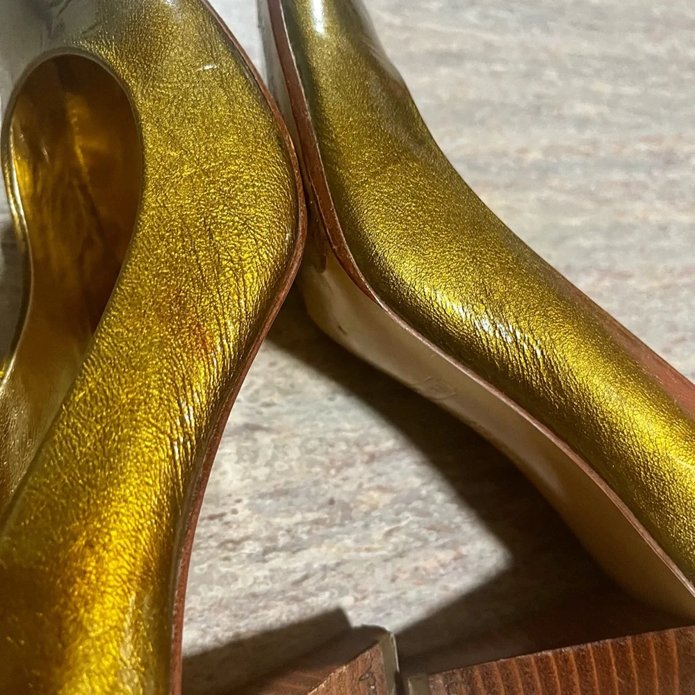 Coach Maxey Vintage glossy gold brick heels shoes - Picture 9 of 17